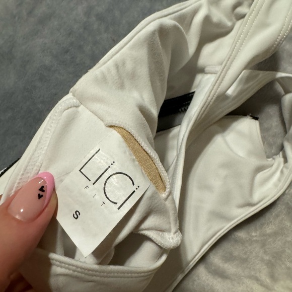 LICI FIT WHITE RACER ZIP UP BRA - Picture 4 of 5